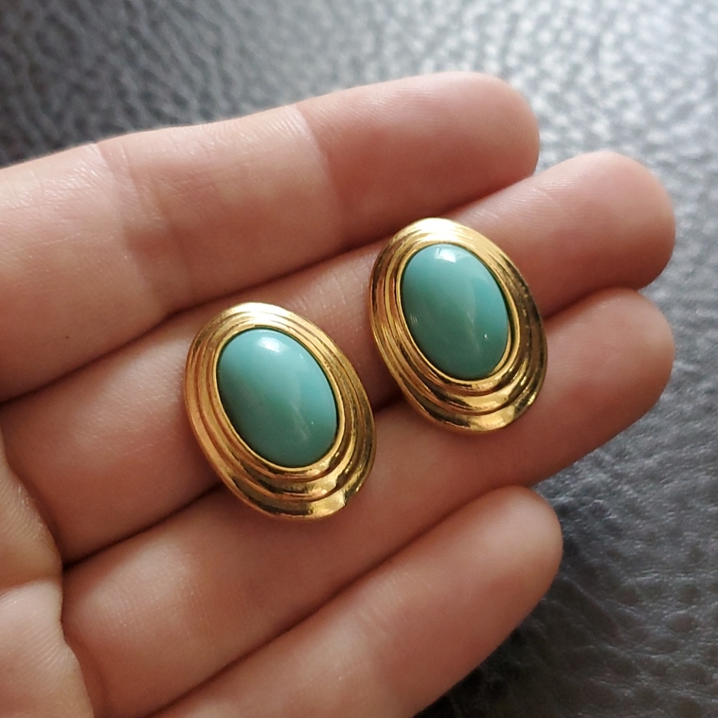 Vtg Earrings